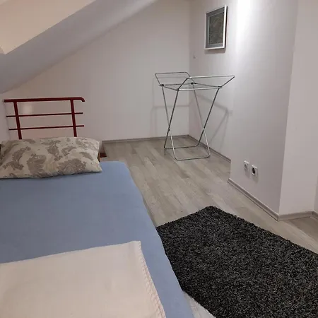 Διαμέρισμα Aleksandrija 1 *